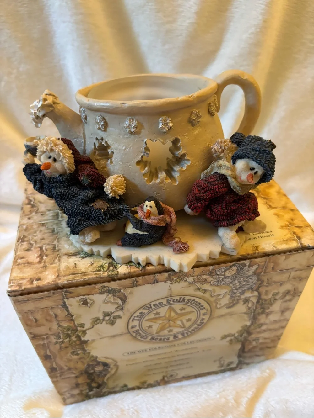 Boyd’s Bears and friends resin votive holder